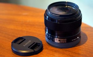 Sony E 35 mm f/1.8 OSS