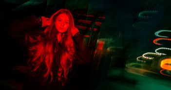 Lampa błyskowa z długim czasem naświetlania – jak uzyskać magiczne efekty?