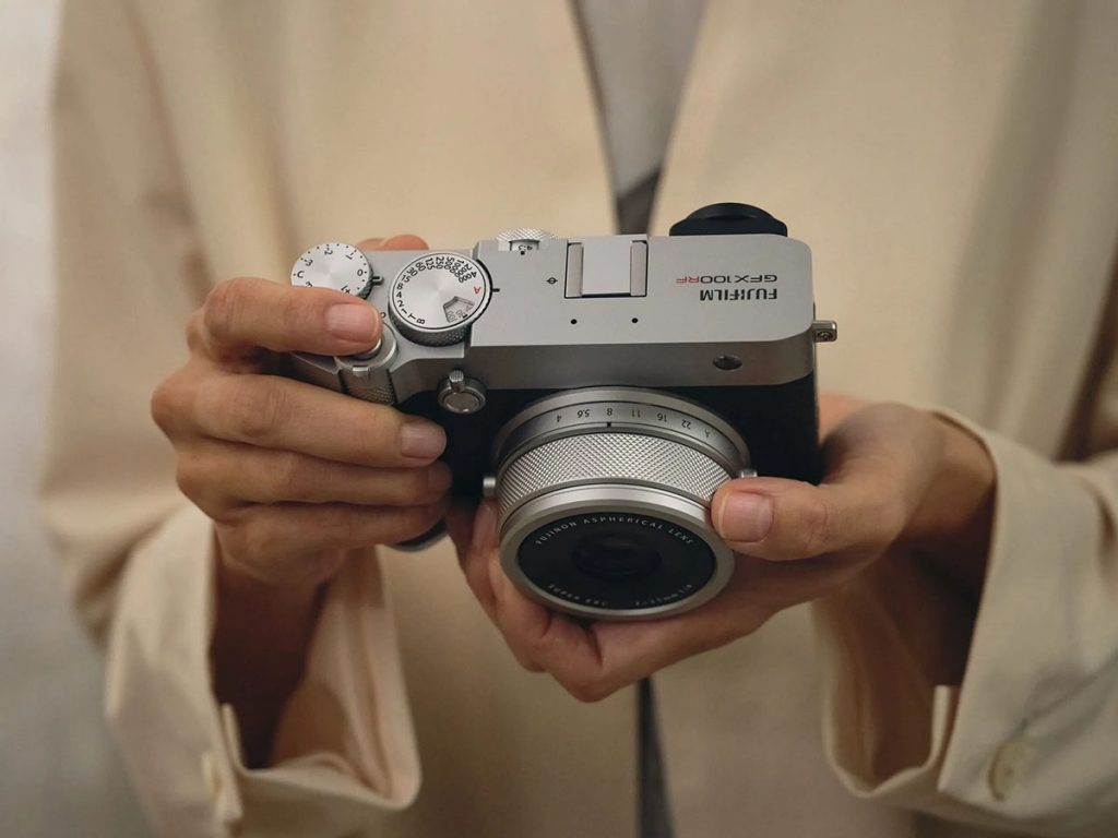 FujiFilm GFX100RF